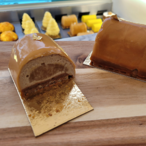 Buche marron-poire